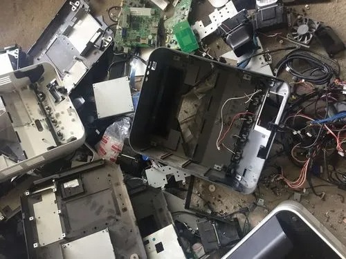 廢舊輪胎別亂丟!這些專業(yè)銷毀渠道你知道嗎? 廢舊輪胎別亂丟!這些專業(yè)銷毀渠道你知道嗎?